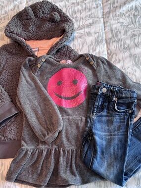 24 month Clothing Lot-3 pieces